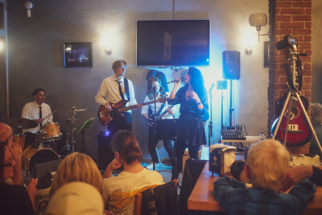 irene jariet cantante